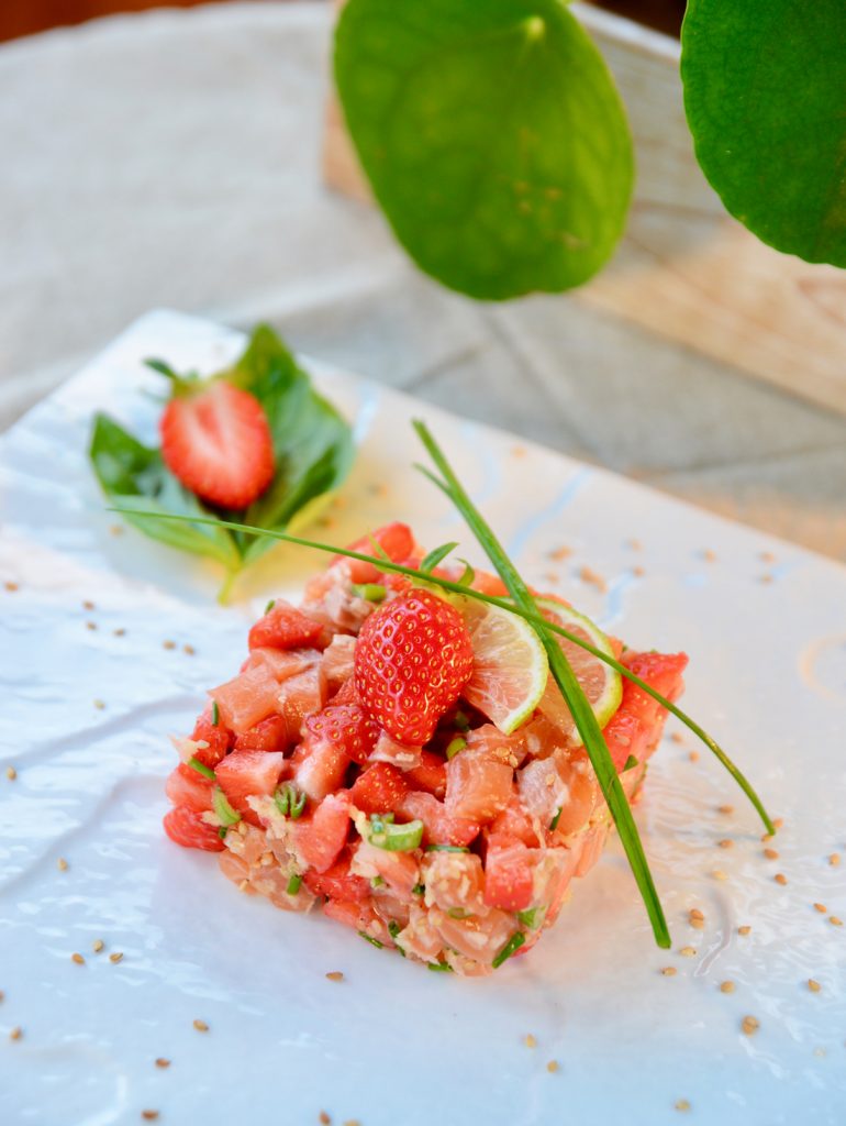 Tartare de saumon aux fraises